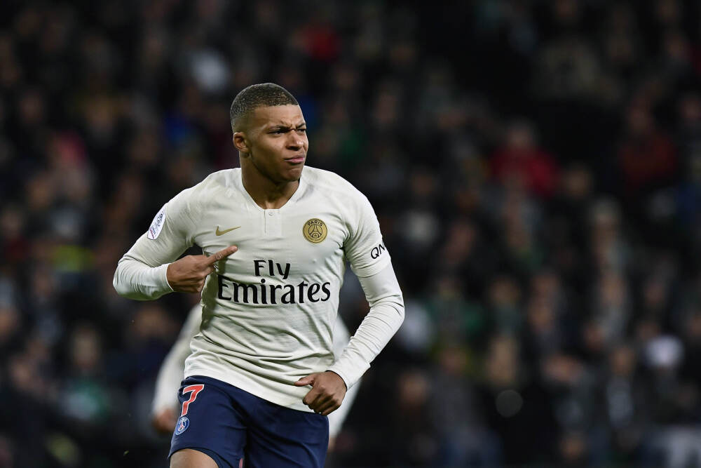 意天空预测米兰vs维罗纳：莱奥缺席，恩昆库、奇克、德温特首发